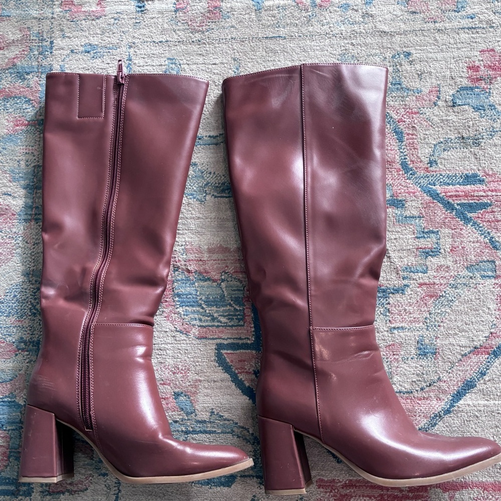 Elegant Burgundy Knee-High Boots